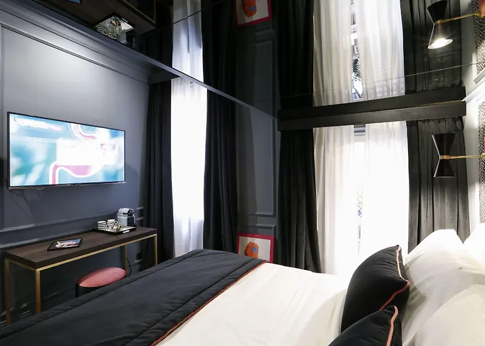 Saint B Boutique Stb