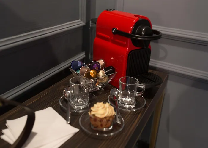 Saint B Boutique Stb